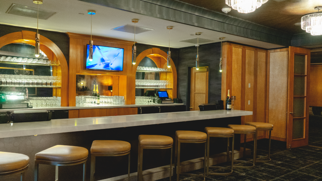 Key Tower Marriott bar with LG displays  Key Tower Marriot Bar with LG Display installed by Crescent Digital