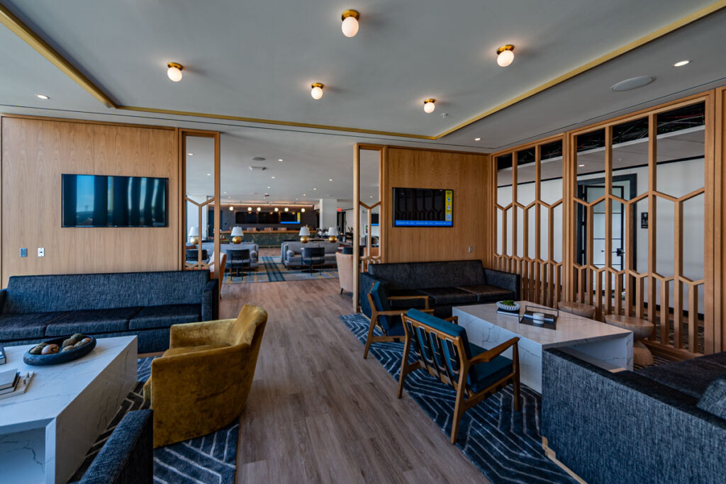 Columbus-Crew-Stadium-NetJets-Bar-LG-Displays