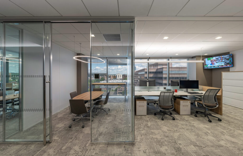 UBS Open offices with LG displays